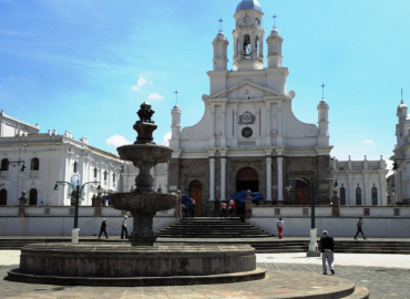 PARQUE CENTRAL JUAN DE SALINAS